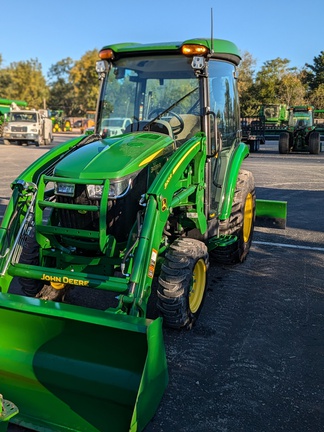 2023 John Deere 3039R Tractor Compact