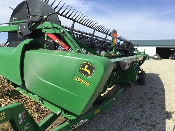 2016 John Deere 635FD Header Combine