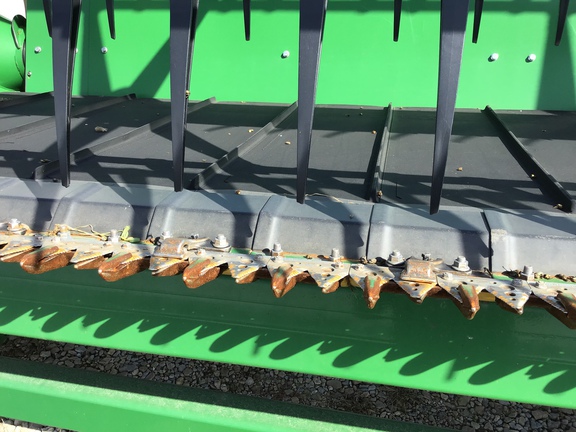 2016 John Deere 635FD Header Combine