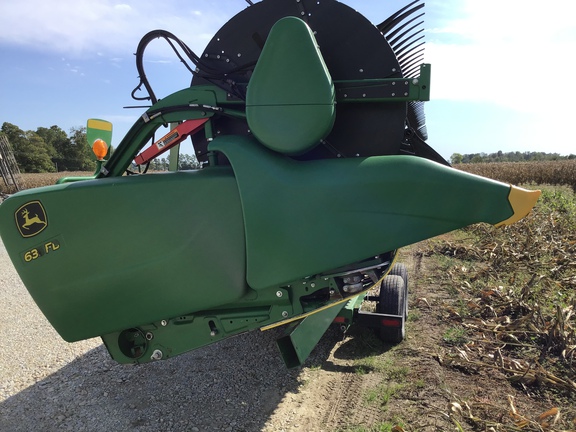 2016 John Deere 635FD Header Combine