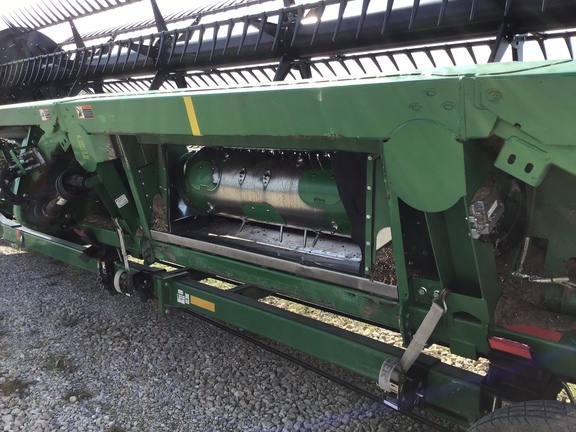 2016 John Deere 635FD Header Combine