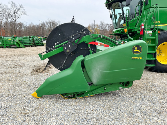 2016 John Deere 635FD Header Combine