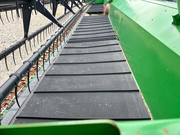 2013 John Deere 640FD Header Combine