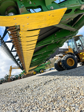 2018 John Deere 645FD Header Combine