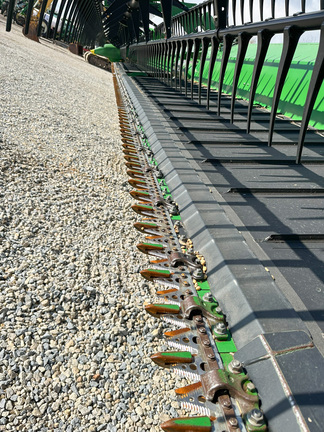 2018 John Deere 645FD Header Combine