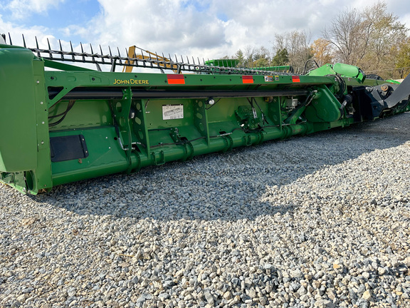 2018 John Deere 645FD Header Combine