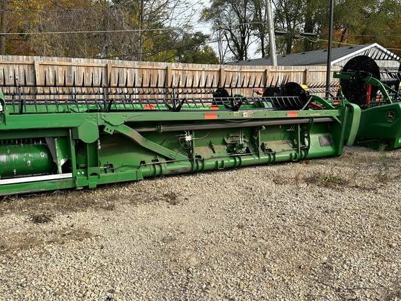 2017 John Deere 640FD Header Combine