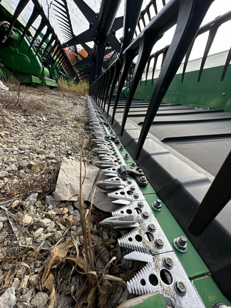 2017 John Deere 640FD Header Combine