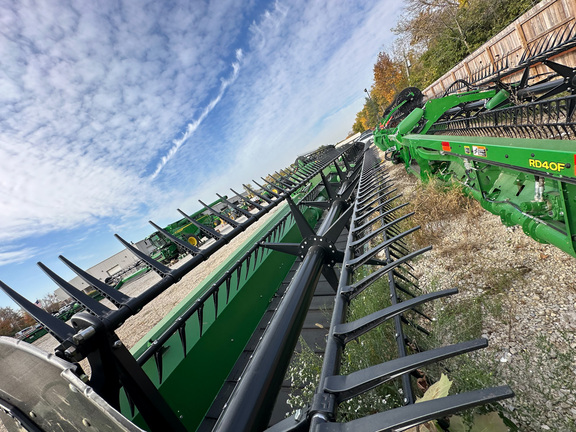 2017 John Deere 640FD Header Combine