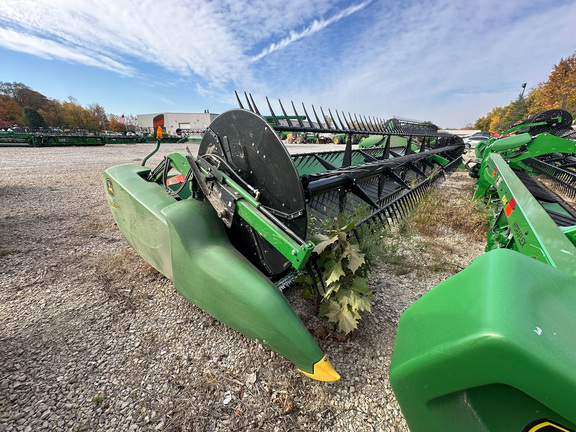 2017 John Deere 640FD Header Combine