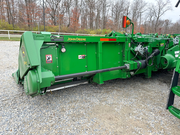 2016 John Deere 612FC Header Corn Head