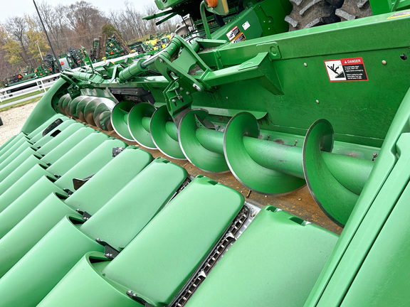 2016 John Deere 612FC Header Corn Head