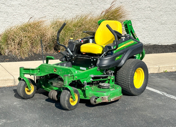 2015 John Deere Z915B Mower/Zero Turn