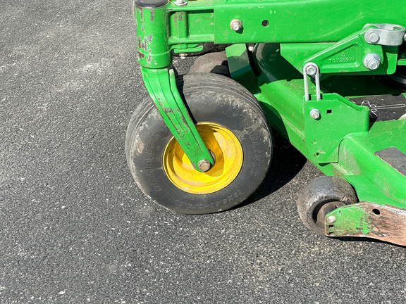 2015 John Deere Z915B Mower/Zero Turn