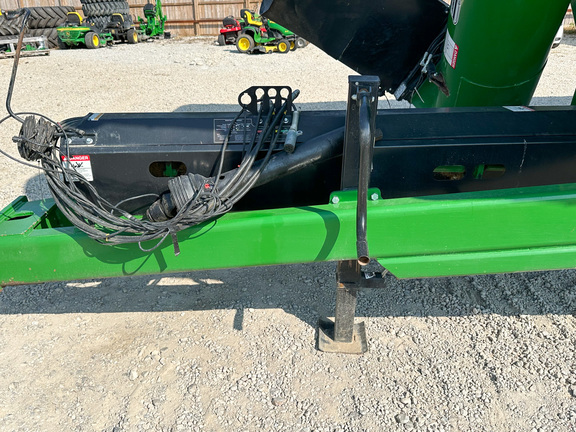 2019 J&M 1522-20T Grain Cart