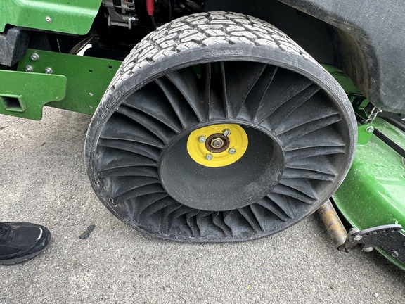 2021 John Deere Z997R Mower/Zero Turn