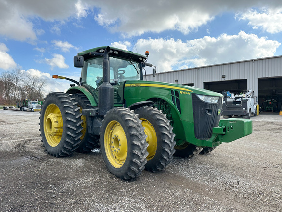 2013 John Deere 8360R Tractor