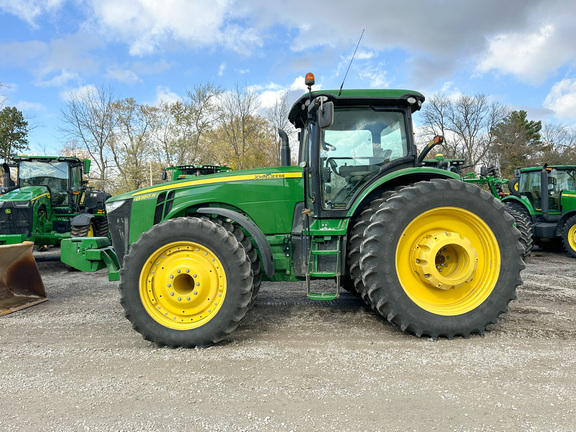 2013 John Deere 8360R Tractor