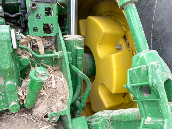 2013 John Deere 8360R Tractor