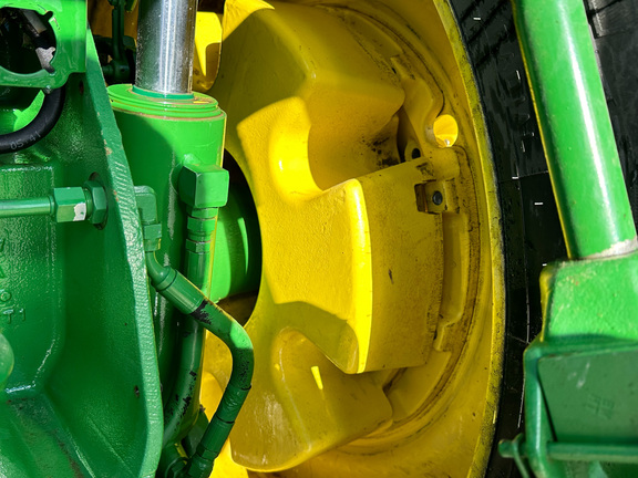 2013 John Deere 8360R Tractor