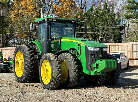 2013 John Deere 8360R Tractor