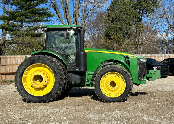 2013 John Deere 8360R Tractor