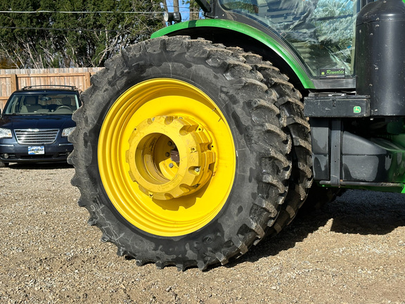 2013 John Deere 8360R Tractor