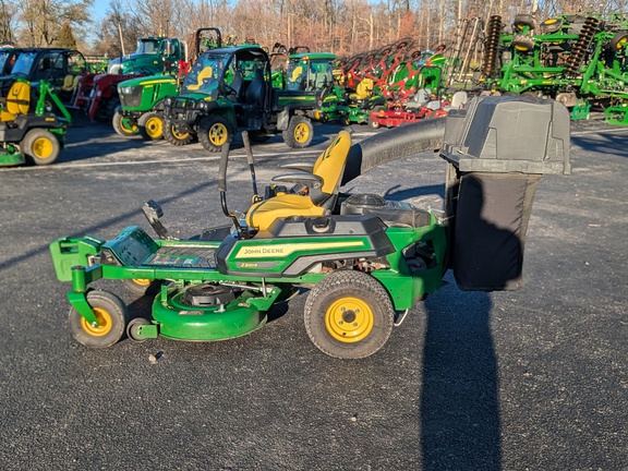 2023 John Deere Z320R Mower/Zero Turn