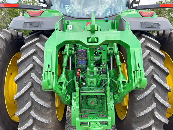 2024 John Deere 8R 370 Tractor