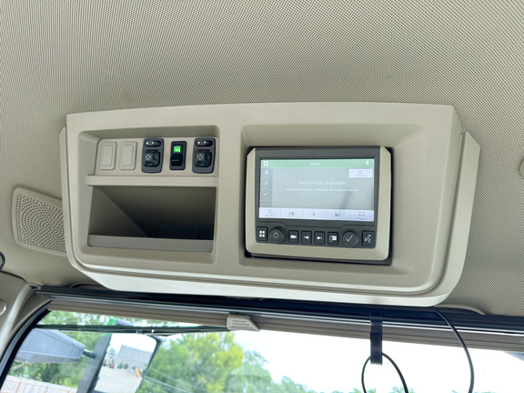 2024 John Deere 8R 370 Tractor