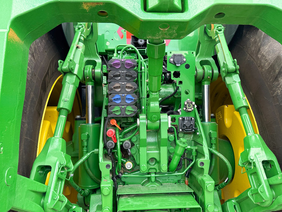 2024 John Deere 8R 370 Tractor