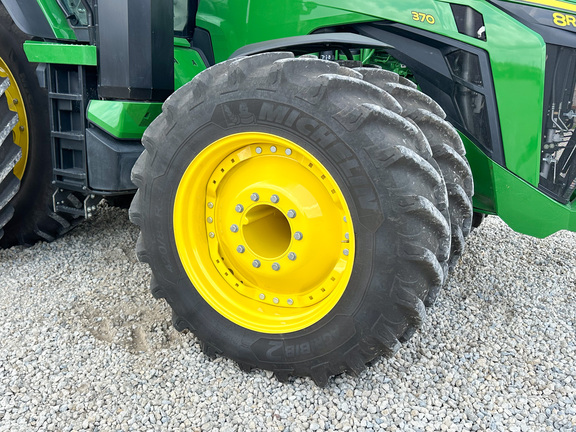 2024 John Deere 8R 370 Tractor