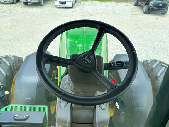 2023 John Deere 8R 370 Tractor