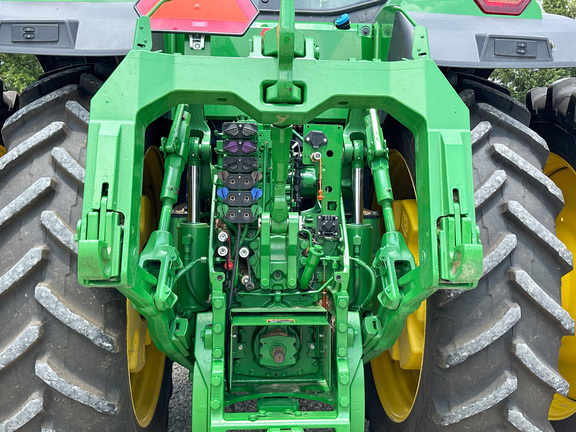 2023 John Deere 8R 370 Tractor