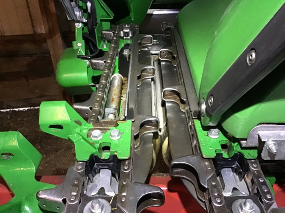 2021 John Deere C8R Header Corn Head