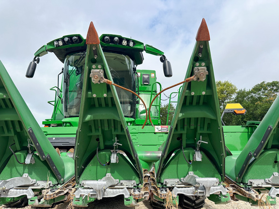 2021 John Deere C8R Header Corn Head