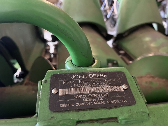 2010 John Deere 608C Header Corn Head