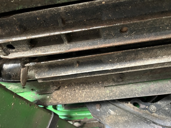 2010 John Deere 608C Header Corn Head