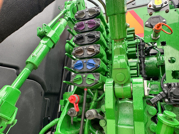 2023 John Deere 8RX 410 Tractor Rubber Track