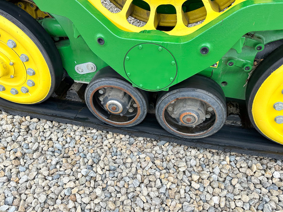 2023 John Deere 8RX 410 Tractor Rubber Track