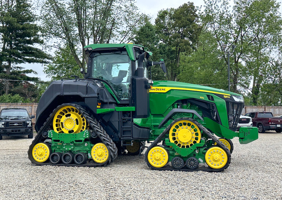 2023 John Deere 8RX 410 Tractor Rubber Track