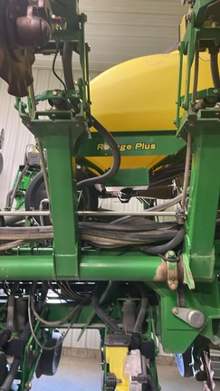 2010 John Deere 1790 Planter