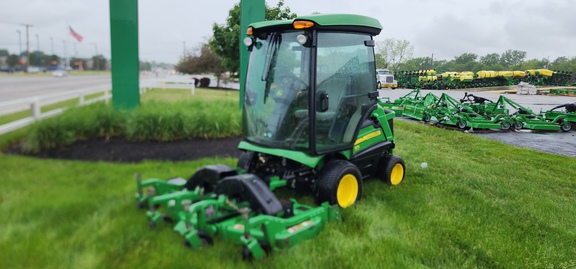 2018 John Deere 1575 Mower/Front Deck