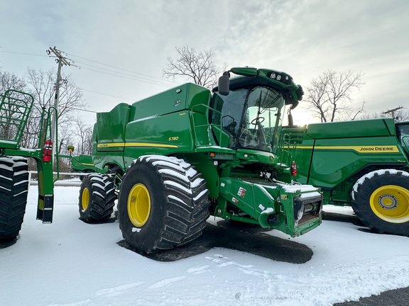 2022 John Deere S780 Combine