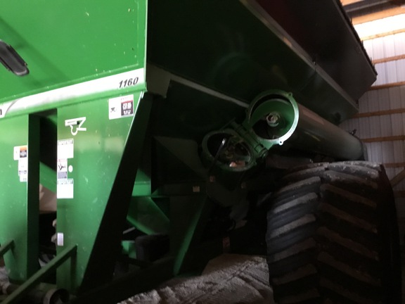 2023 Unverferth 1160 Grain Cart