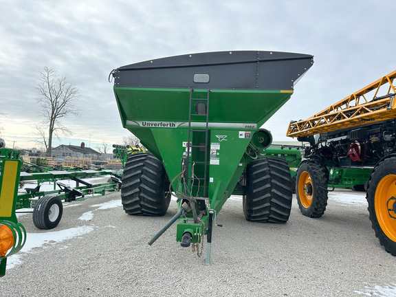 2023 Unverferth 1160 Grain Cart