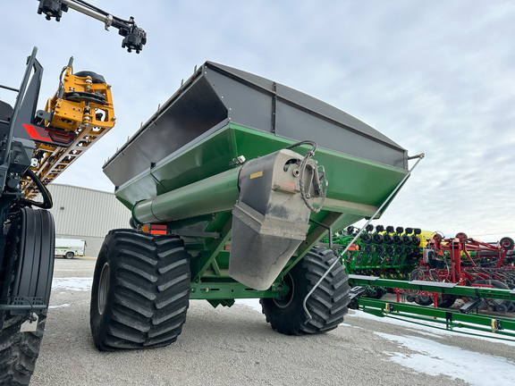 2023 Unverferth 1160 Grain Cart