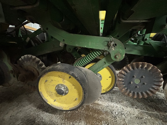 2014 John Deere 1790 Planter