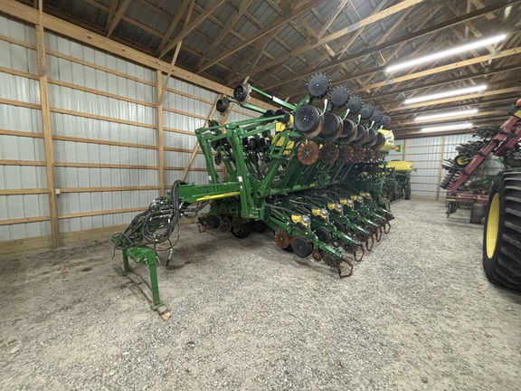 2014 John Deere 1790 Planter