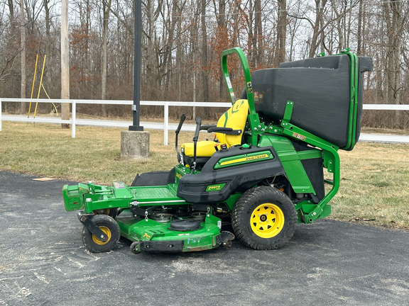 2023 John Deere Z997R Mower/Zero Turn